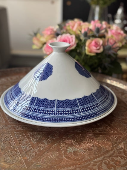 Tajine de présentation porcelaine COCEMA de Fès, Maroc