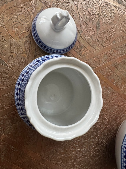 Elégant trio cafetière/sucrier/pot à lait porcelaine COCEMA de Fès, Maroc