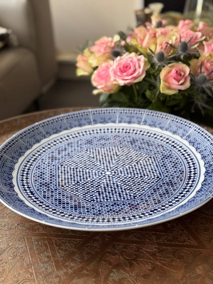 Grand plat rond 40,5 cm porcelaine COCEMA de Fès, Maroc
