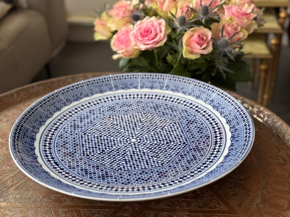 Grand plat rond 40,5 cm porcelaine COCEMA de Fès, Maroc