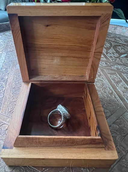 Boîte à bijoux carrée en bois de thuya du Maroc et nacre