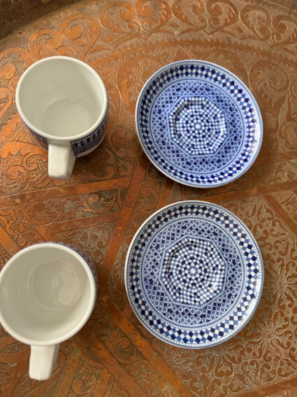 Lot de 2 tasses et sous-tasses porcelaine COCEMA de Fès, Maroc, bleu de Fès
