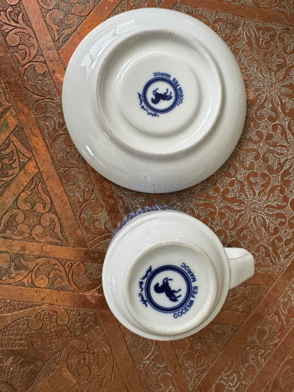 Tasse et sous-tasse unitaire porcelaine COCEMA de Fès, Maroc, bleu de Fès