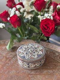 Boîte à bijoux céramique et métal, fabrication artisanale à Fès, Maroc (N1)
