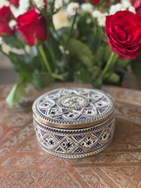 Boîte à bijoux en céramique et métal, fabrication artisanale à Fès, Maroc (modèle n2)