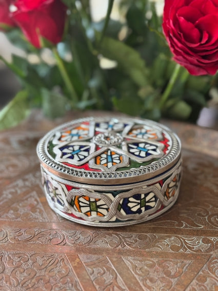 Boîte à bijoux en céramique et métal, fabrication artisanale à Fès, Maroc (modèle n4)