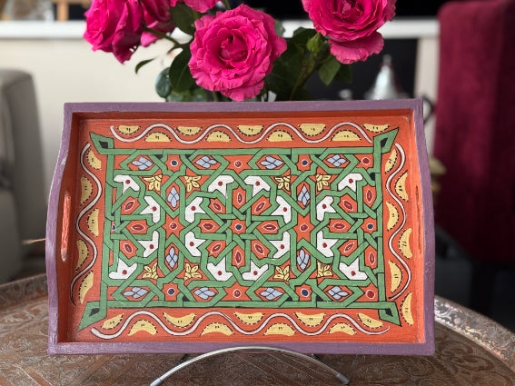 Plateau "zwak" boho en bois peint à la main, fabriqué à Marrakech, taille 25x35 cm (N2)