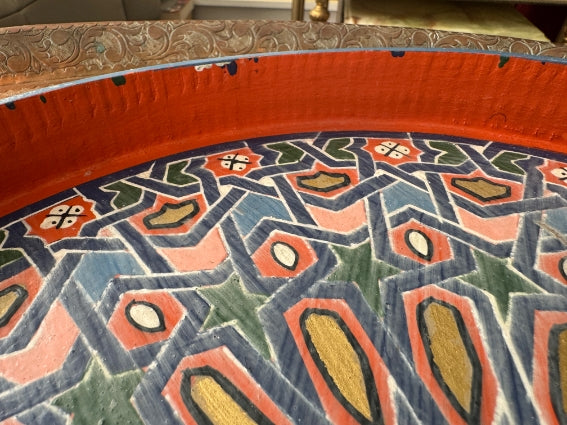 Plateau rond "zwak" boho en bois peint à la main, fabriqué à Marrakech (N3)
