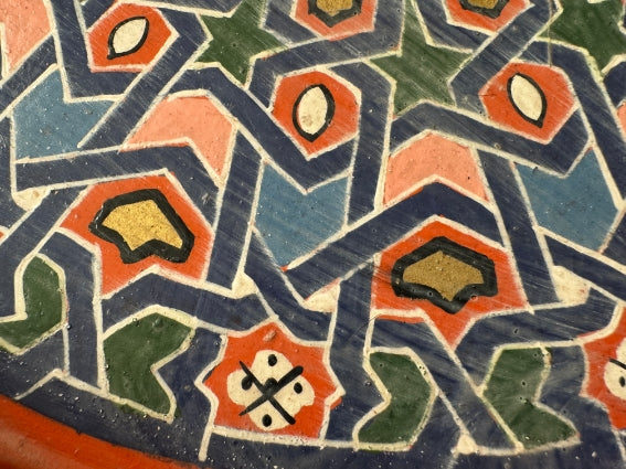 Plateau rond "zwak" boho en bois peint à la main, fabriqué à Marrakech (N3)
