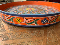 Plateau rond "zwak" boho en bois peint à la main, fabriqué à Marrakech (N3)