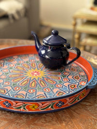 Plateau rond "zwak" boho en bois peint à la main, fabriqué à Marrakech (N3)