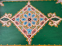 Plateau "zwak" boho en bois peint à la main, fabriqué à Marrakech, taille 30x43 cm (N1)