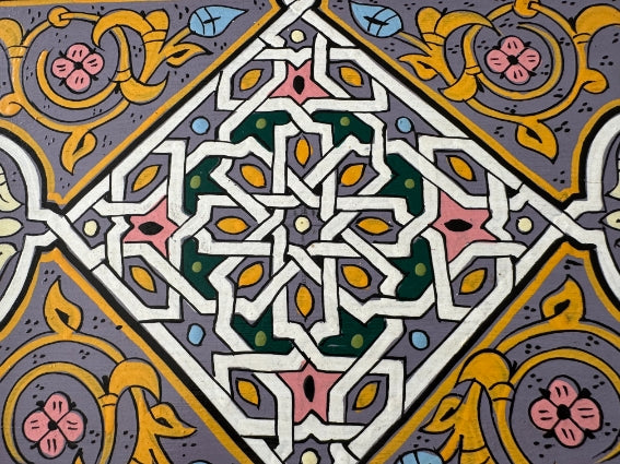 Plateau "zwak" boho en bois peint à la main, fabriqué à Marrakech, taille 30x43 cm (N3)