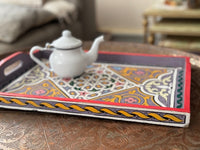 Plateau "zwak" boho en bois peint à la main, fabriqué à Marrakech, taille 30x43 cm (N3)