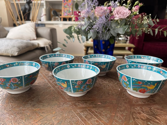 Lot de 6 bols porcelaine COCEMA de Fès, Maroc, décor de paon sur fond turquoise