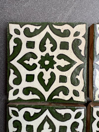 Lot de 4 carreaux de zellige marocains, fabrication artisanale à Fès, pour sols ou murs (M2)
