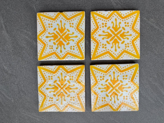 Lot de 4 carreaux de zellige marocains, fabrication artisanale à Fès, pour sols ou murs (M3)