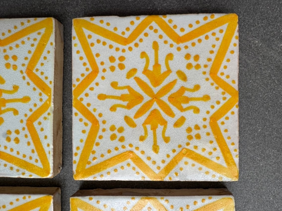 Lot de 4 carreaux de zellige marocains, fabrication artisanale à Fès, pour sols ou murs (M3)