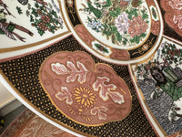 Plat rond 32 cm porcelaine COCEMA de Fès, Maroc, décor "Taous" (P1)