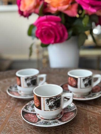 Lot de 3 tasses à espresso en porcelaine COCEMA de Fès, Maroc, décor "Taous"