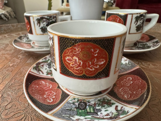 Lot de 3 tasses à espresso en porcelaine COCEMA de Fès, Maroc, décor "Taous"