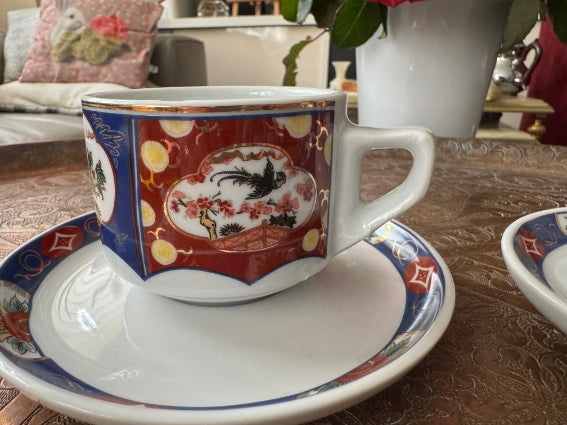 Lot de 2 tasses en porcelaine COCEMA de Fès, Maroc, décor "Taous"