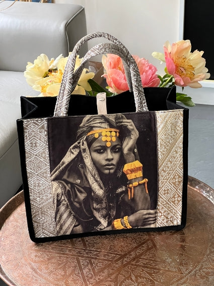 Sac ethnique d'inspiration berbère du Maroc, beige et noir