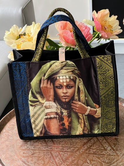 Sac ethnique d'inspiration berbère du Maroc, bleu et vert