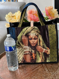 Sac ethnique d'inspiration berbère du Maroc, bleu et vert