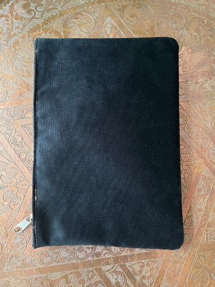 Pochette ethnique d'inspiration Masaï, fabriquée au Maroc