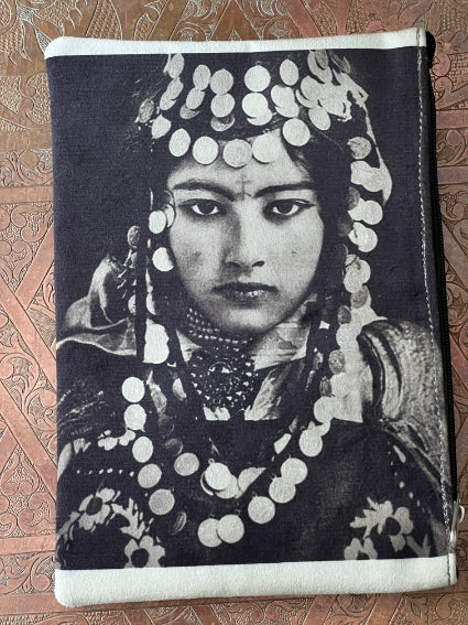 Pochette ethnique d'inspiration Berbère, fabriquée au Maroc
