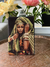 Pochette ethnique d'inspiration Berbère, en couleur, fabriquée au Maroc