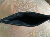 Pochette ethnique d'inspiration Berbère, en couleur, fabriquée au Maroc