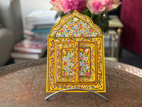 Miroir en bois peint, motifs "zwak", fabrication artisanale à Marrakech (jaune)