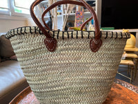Panier tressé à la main à Marrakech, Clin d'oeil, anses en cuir