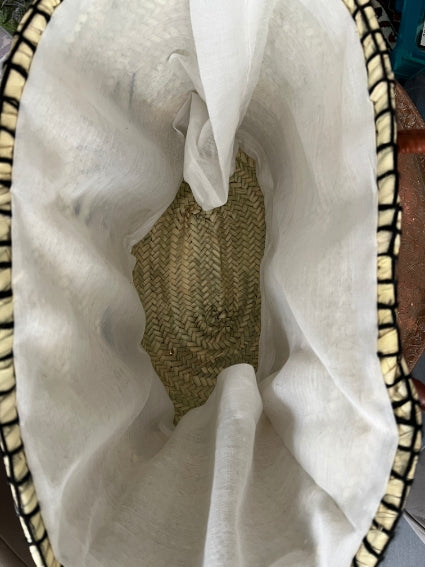 Panier tressé à la main à Marrakech, Clin d'oeil, anses en cuir