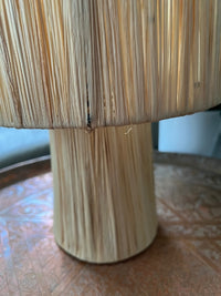 Lampe en raphia couleur naturelle fabriquée à la main au Maroc hauteur 30 cm