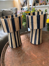 Lot de 2 lampes en raphia rayures grises fabriquées à la main au Maroc hauteur 28 cm