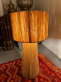 Lampe en raphia couleur naturelle fabriquée à la main au Maroc hauteur 49,5 cm