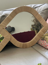 Lot de 2 miroirs en forme d'oeil en raphia, fabrication artisanale au Maroc