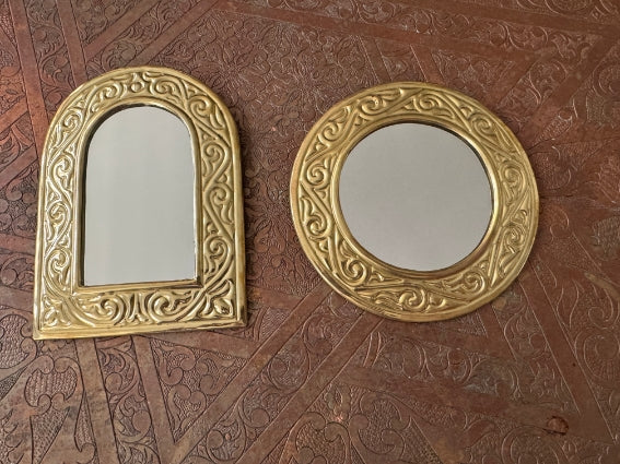 Lot de 2 miroirs en laiton gravé, fabrication artisanale à Marrakech