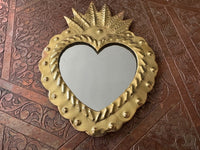 Joli miroir ex-voto en laiton, fabrication artisanale à Marrakech
