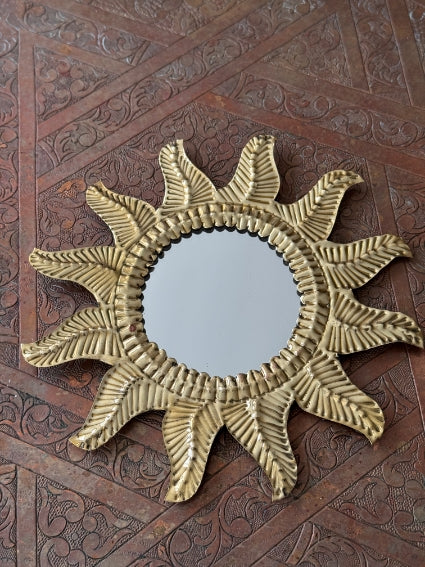 Joli miroir soleil en laiton, fabrication artisanale à Marrakech