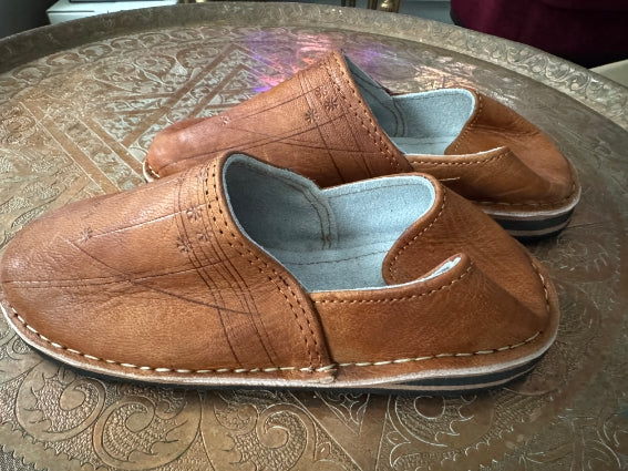 Babouches berbères pour homme en cuir, faites à la main au Maroc (Marrakech), couleur marron