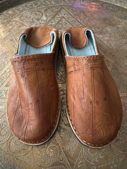 Babouches berbères pour homme en cuir, faites à la main au Maroc (Marrakech), couleur marron