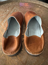Babouches berbères pour homme en cuir, faites à la main au Maroc (Marrakech), couleur marron