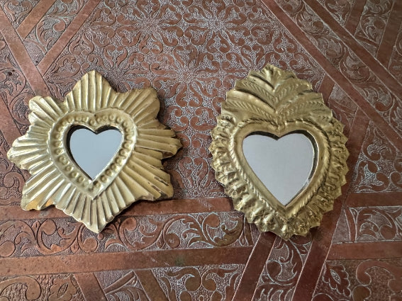 Lot de 2 miroirs ex-voto en laiton, fabrication artisanale à Marrakech (lot n3)